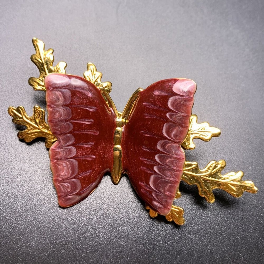 Enamel Butterfly Brooch Pin Purple Gold Tone Oak Leaf Leaves Classic Vintage